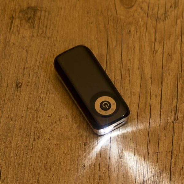 Power Bank PLÁSTICO com Indicador Led e Lanterna - Image 6
