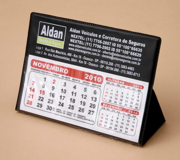 CALENDÁRIO DE MESA PVC